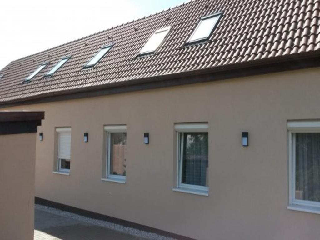 Levendula Vendeghaz Hotel Győr Exterior foto
